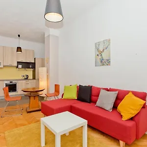 Apartament Charming And Bright- Golden Apartments- Old Town, Warszawa